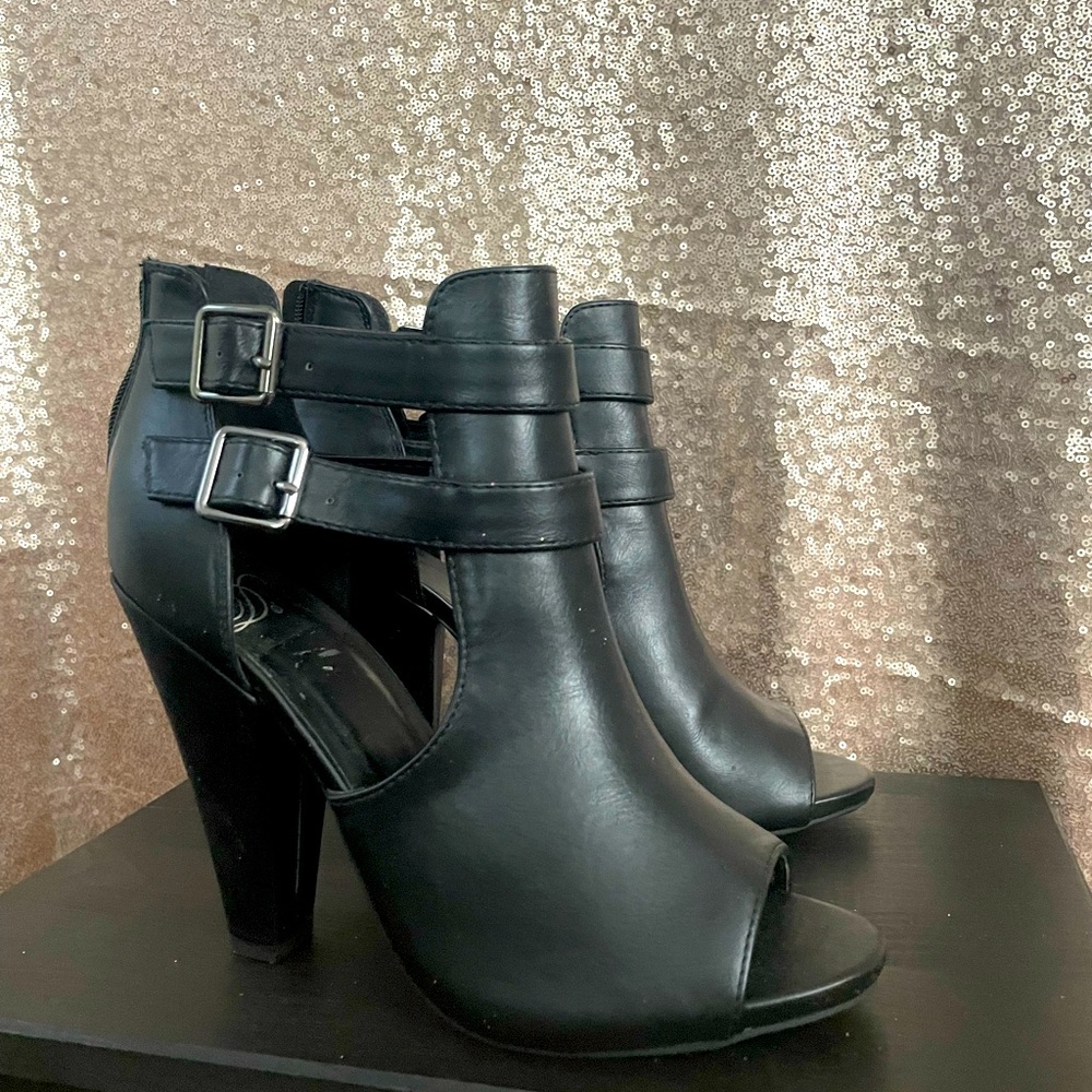 Chunky heels
